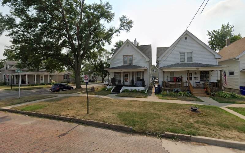 Actually Clean Floor & Furniture